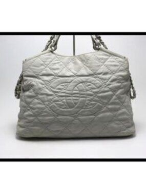 CHANEL No 16 Jumbo CC Logo Metal Fittings Handbag